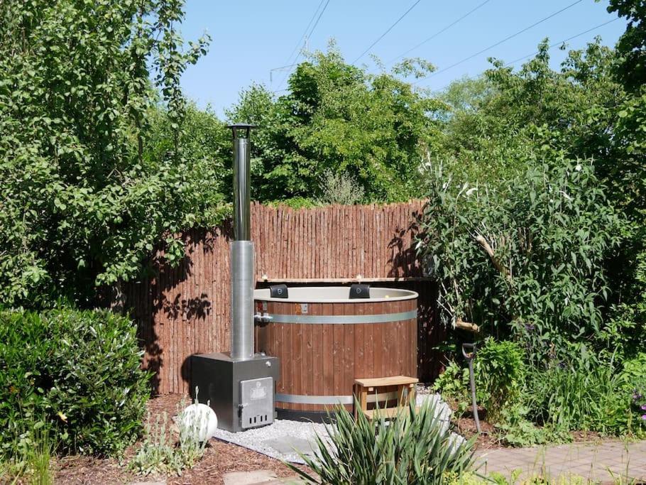 Luxurioeses Ferienhaus Am Ems Jade Kanal Sande Ngoại thất bức ảnh